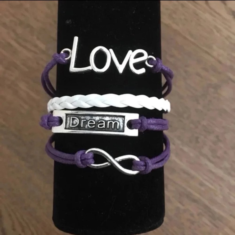 3/$15 ** Love dream infinity purple bracelet NWOT